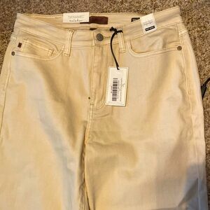 Judy Blue Reg/Plus Cream Soda 90's Straight Jeans